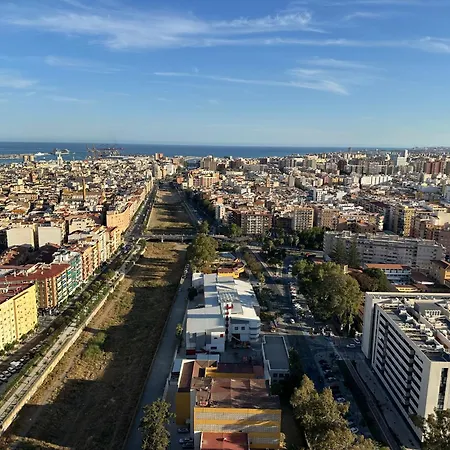 Urban Sky Serviced By P&o Apartamento *