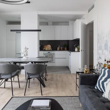 Apartamento Urban Sky Serviced By P&o Málaga